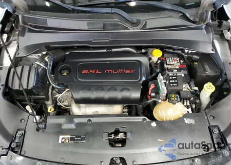 2020 Jeep Compass Trailhawk z USA, uszkodzony, nr VIN 3C4NJDDB7LT177397